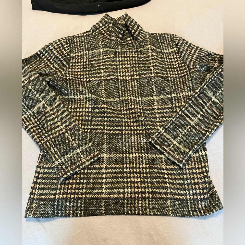 louve Design Turtle neck